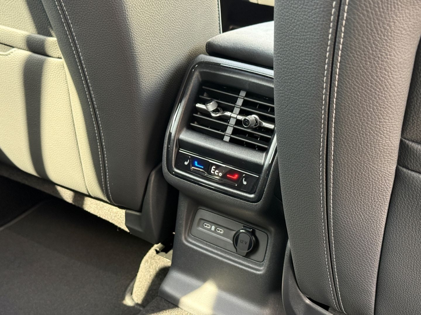 Skoda Kodiaq II 1.5 TSI iV DSG Sportline DCC AHK Matri