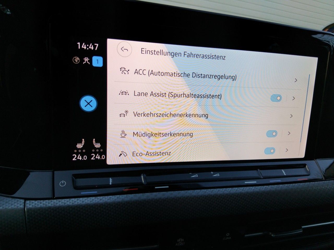 Volkswagen Golf VIII Variant eTSI DSG - Samsaru's Car Outlet