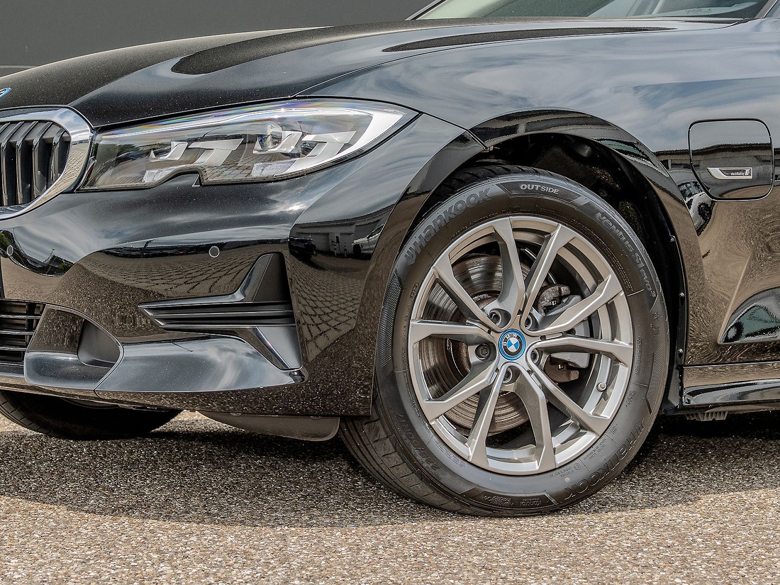 BMW 320eA Touring Sport Line - Samsaru's Car Outlet