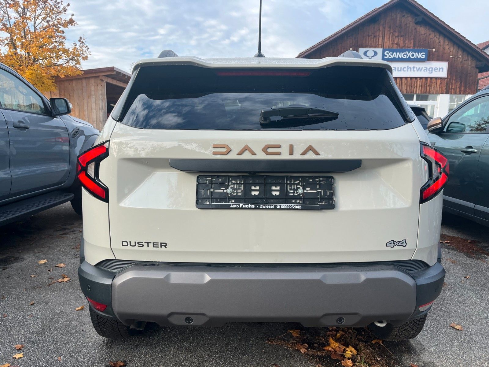Dacia Duster III TCe 130 Extreme 4x4 - Samsaru's Car Outlet