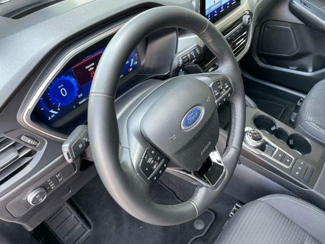 Ford Kuga 2.5 Duratec Hybrid FHEV Titanium - Samsaru's Car Outlet