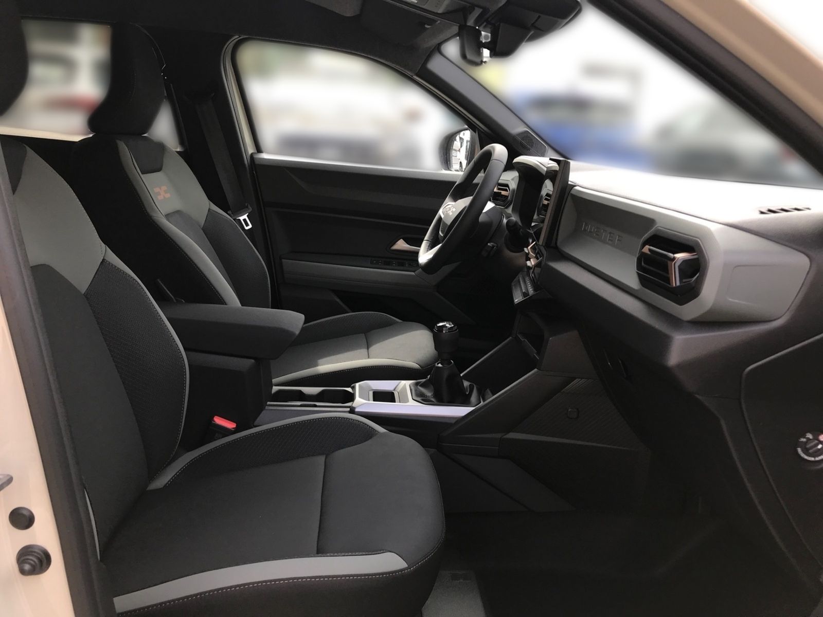 Dacia Duster Extreme TCe 130 - Samsaru's Car Outlet