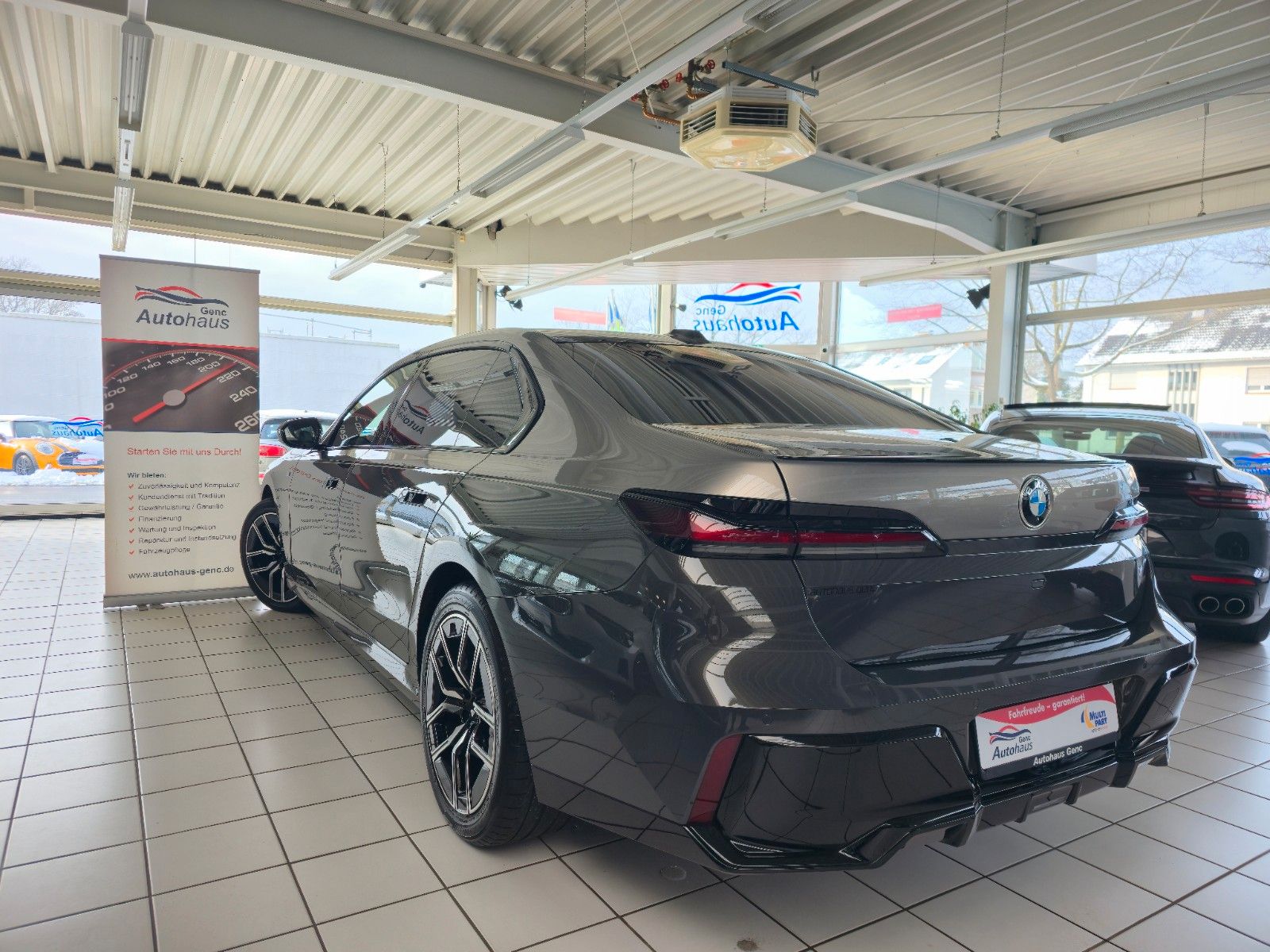 BMW 740d xDrive M Sport Fond Entertaiment B&W Sound