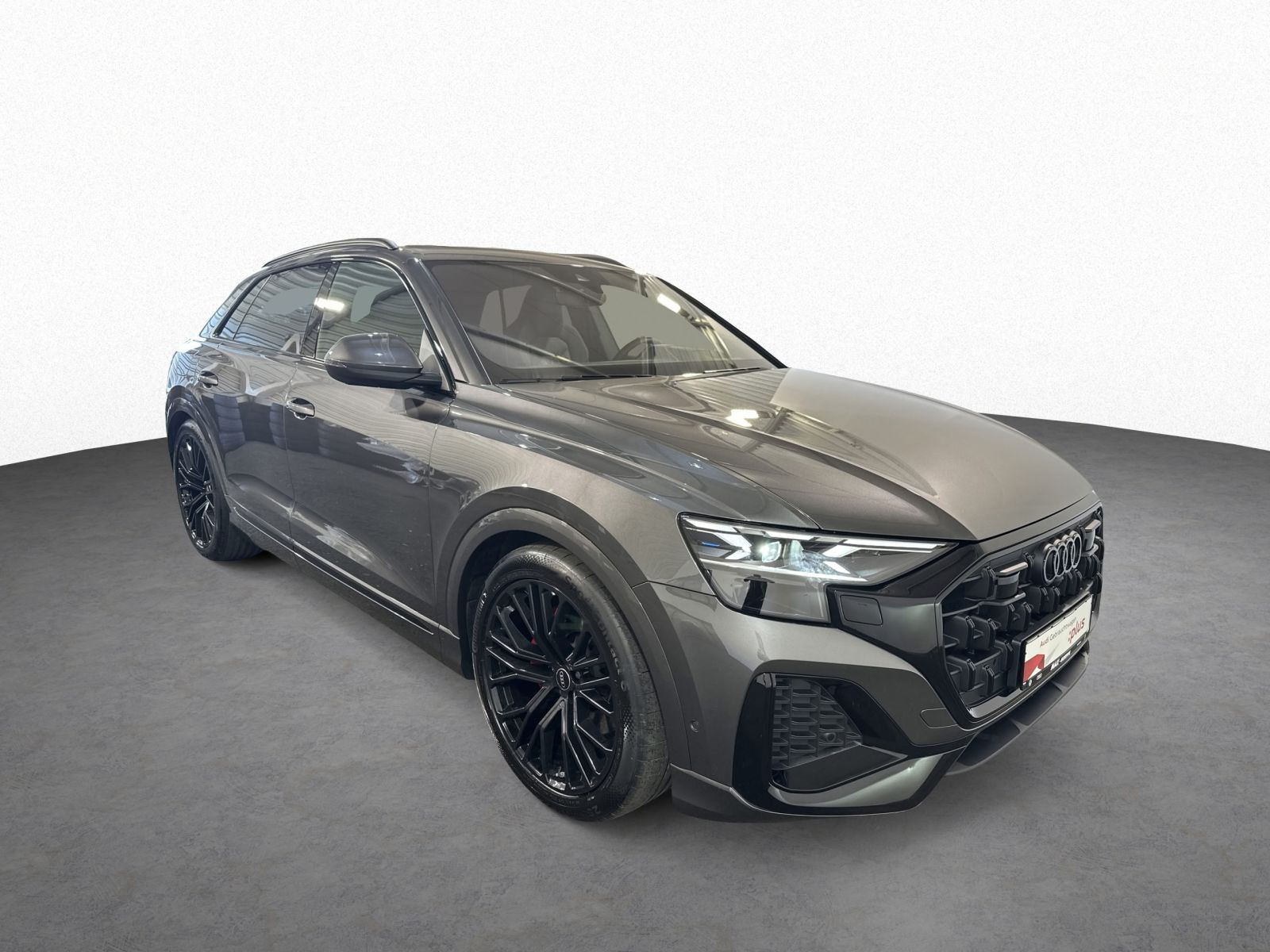 Audi Q8 50 TDI QUATT S LINE HD-MATRIX+PANO+AHK+RAUTE+