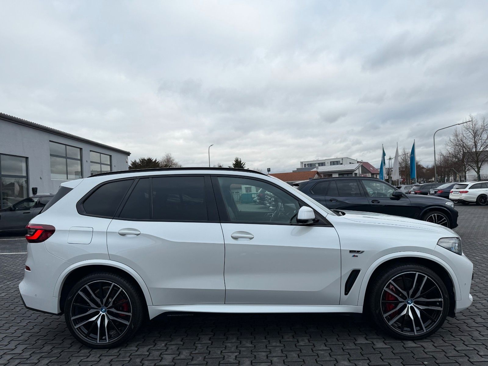 BMW X5xDrive*45e*MSPORT*INDIVIDUAL*360°ACC*HUD*LASER
