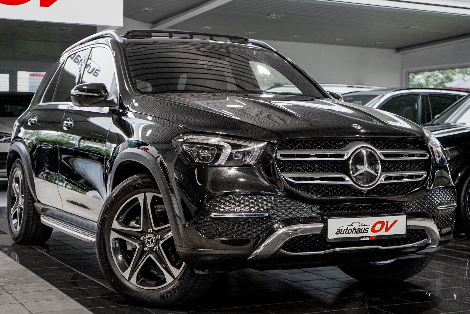 Mercedes-Benz GLE 300d 4M*Exclusive*3xTV*360*Distr*Pano*7xSitz