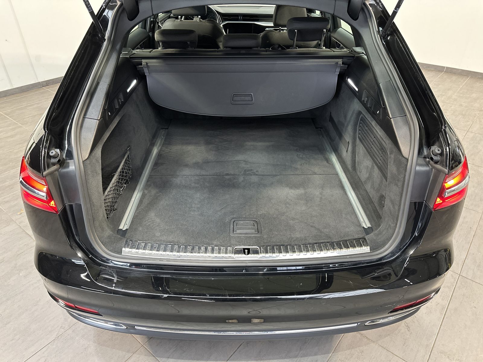 Audi A6 Avant 35 TDI Sport - Samsaru's Car Outlet