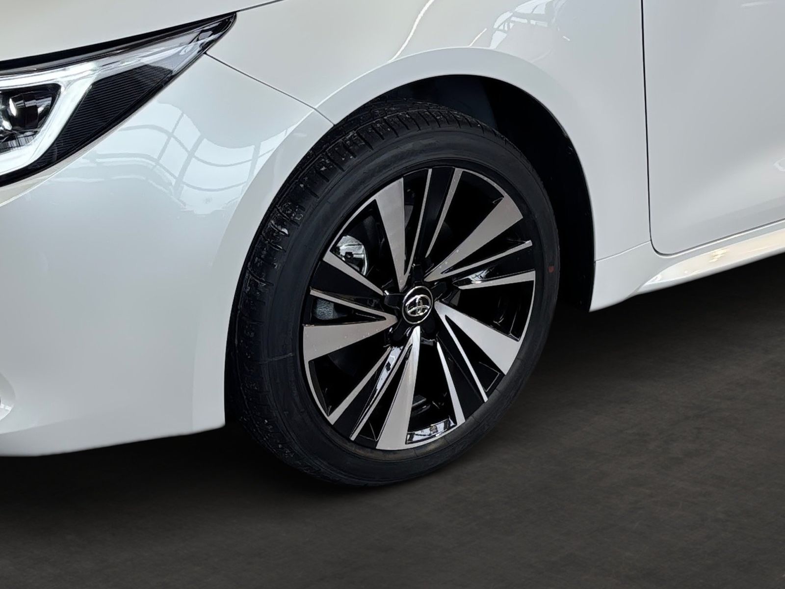 Toyota Corolla 2.0 l Hybrid TS Teamplayer mit Technik-