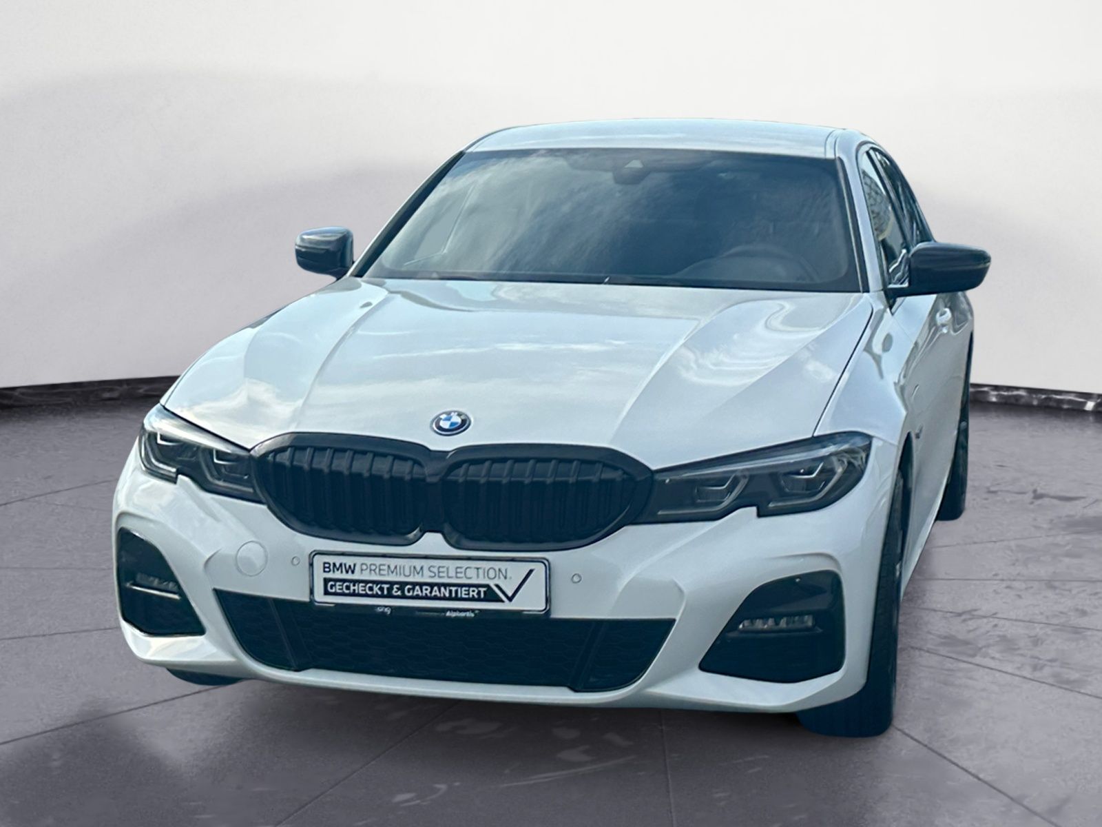 BMW 320e M Sport Automatik - Samsaru's Car Outlet