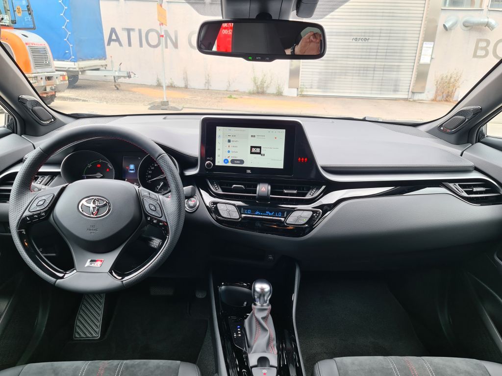 Toyota C-HR 2.0 Hybrid GR Sport Black - Samsaru's Car Outlet