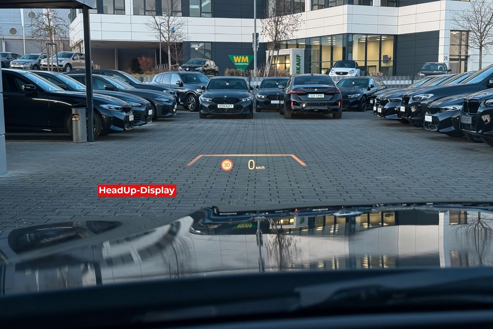 BMW 320i M Sport 18" HuD AHK ACC 360° LED+