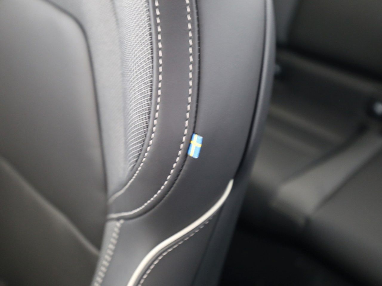 Volvo S60 B5 Ultimate Dark AWD SD*Headup*360°
