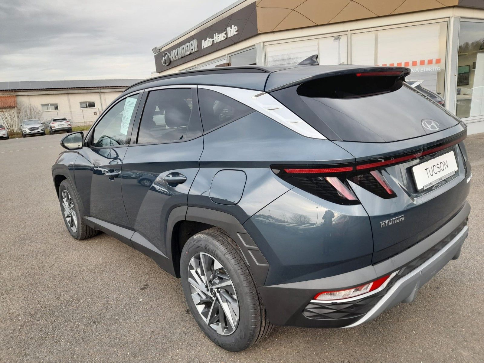 Hyundai Tucson 1.6 T-GDI 48V Trend - Samsaru's Car Outlet