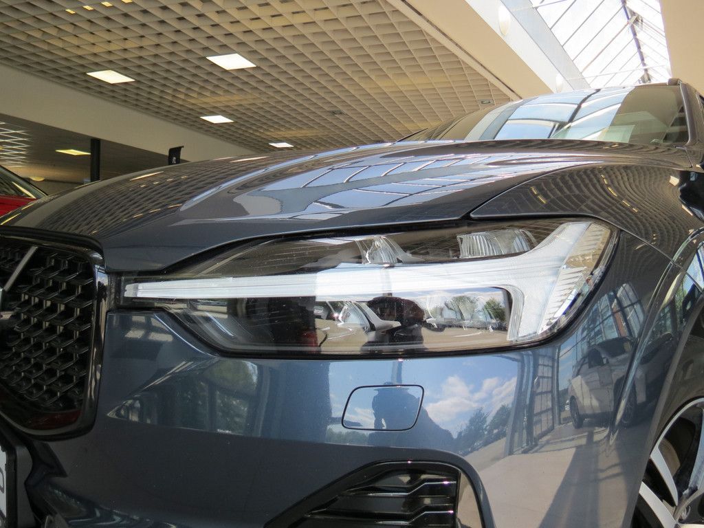 Volvo XC60 B4 2.0 Diesel AWD*Automatik*AHK*PANO*