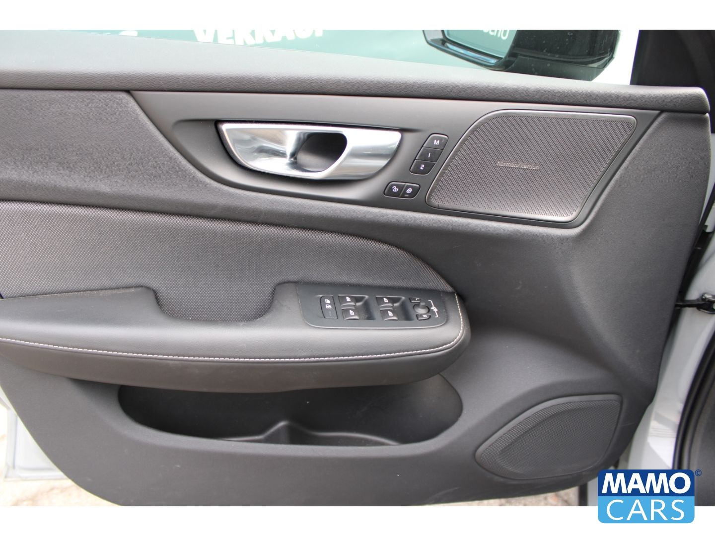 Volvo V60 T8 AWD Recharge Plus Dark EU6e AHK/360CAM/AC