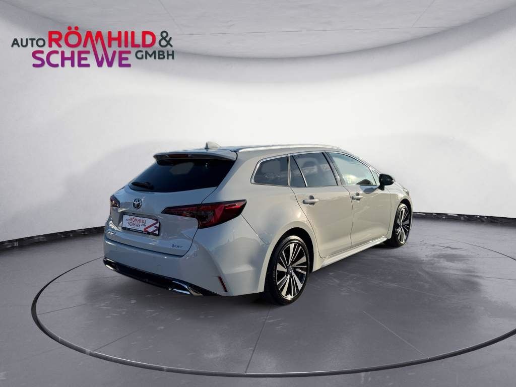 Toyota Corolla Touring Sports 2,0 Hybrid Teamplayer Nav
