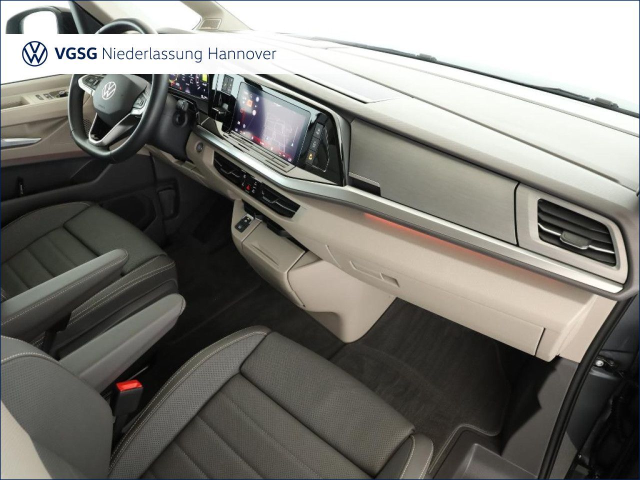 Volkswagen Multivan Edition Lang DCC AHK Pano AGR-SItze