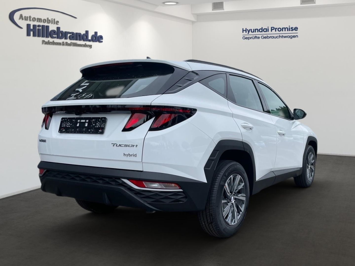 Hyundai Tucson Select Hybrid 2WD - Samsaru's Car Outlet