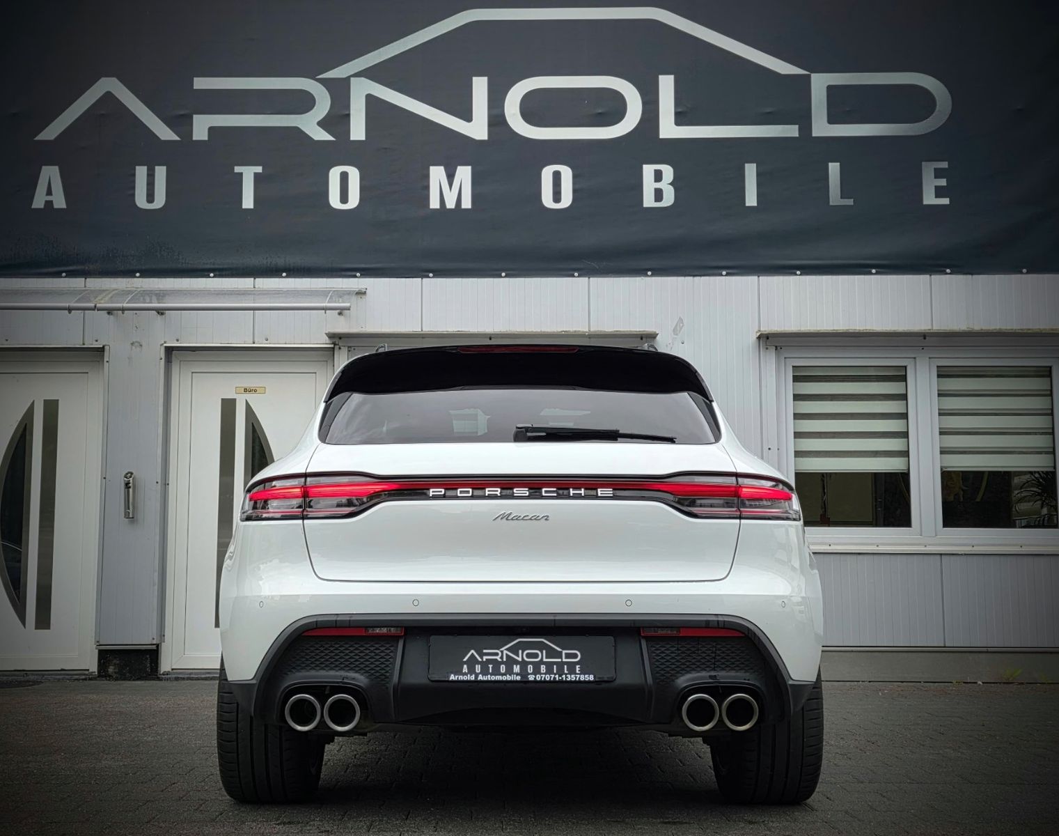 Porsche Macan - Samsaru's Car Outlet