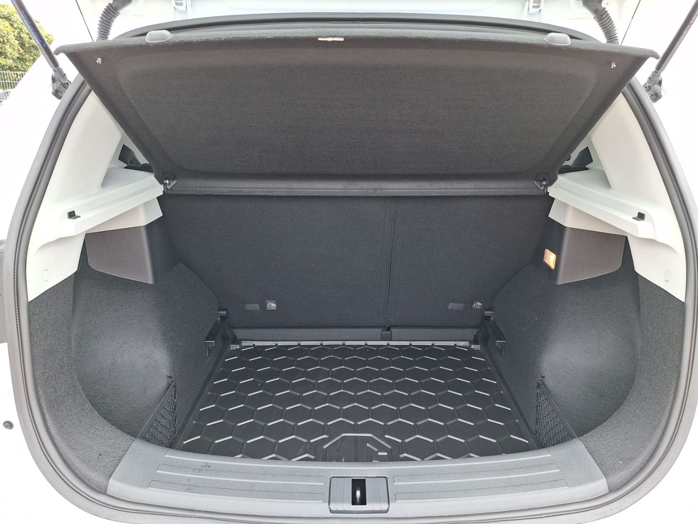 MG ZS EV Elektromotor 130 kW Standard Comfort