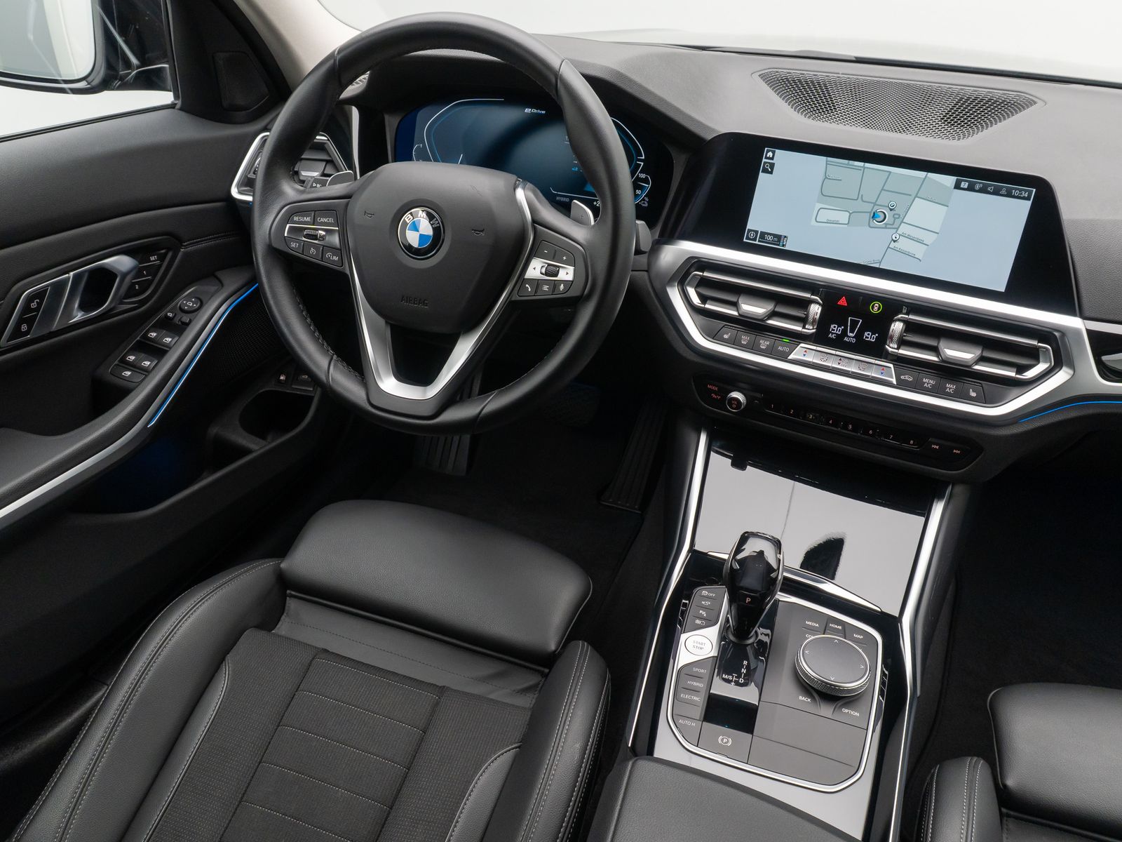 BMW 330e Sport Line - Samsaru's Car Outlet