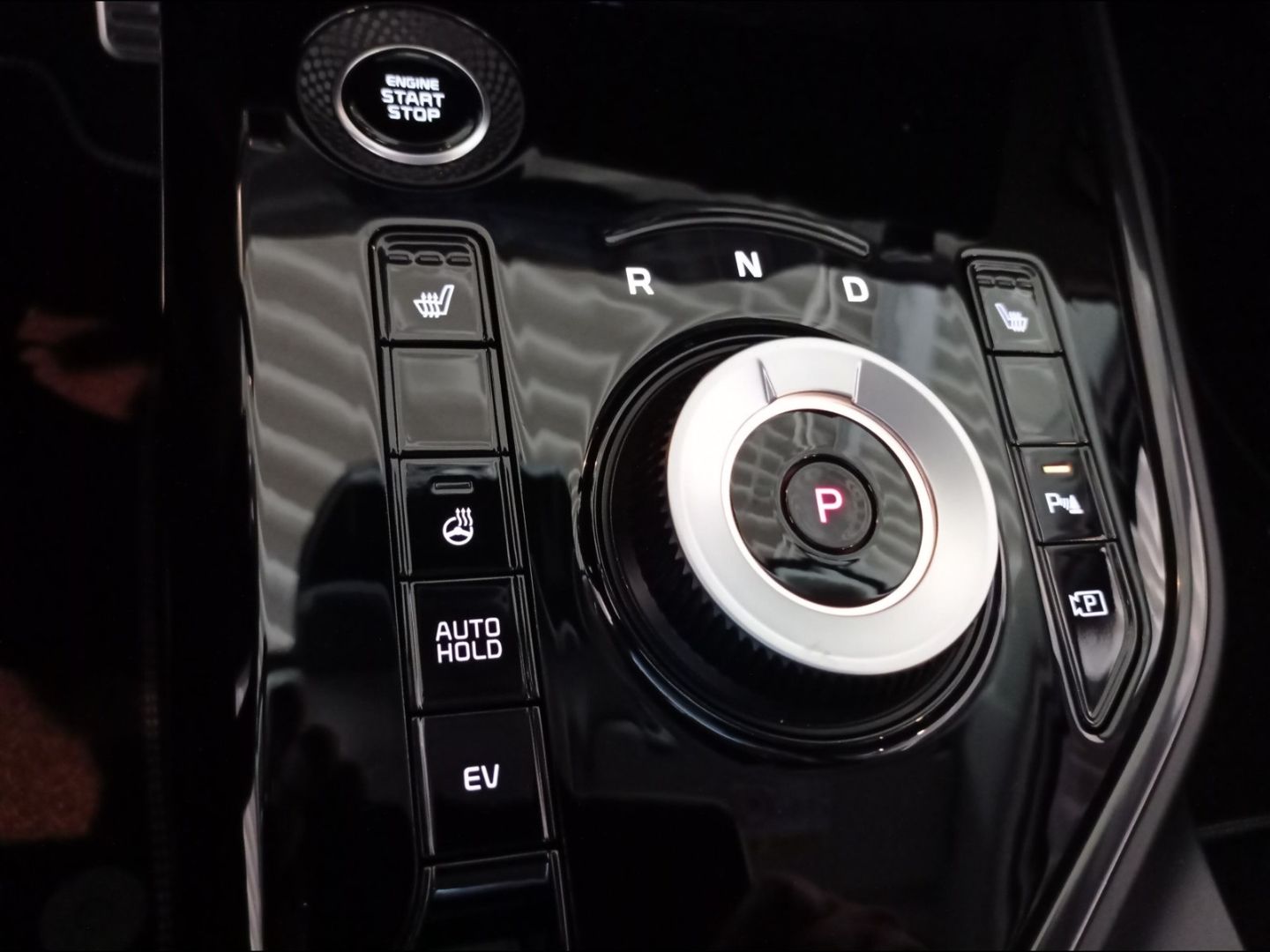 Kia Niro Spirit Plug-in Hybrid - Samsaru's Car Outlet