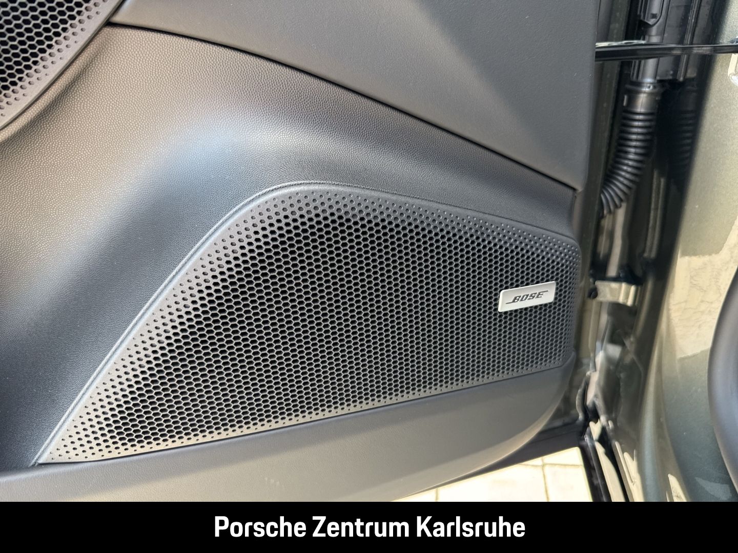 Porsche Macan Turbo BOSE Luftfederung LED-Matrix