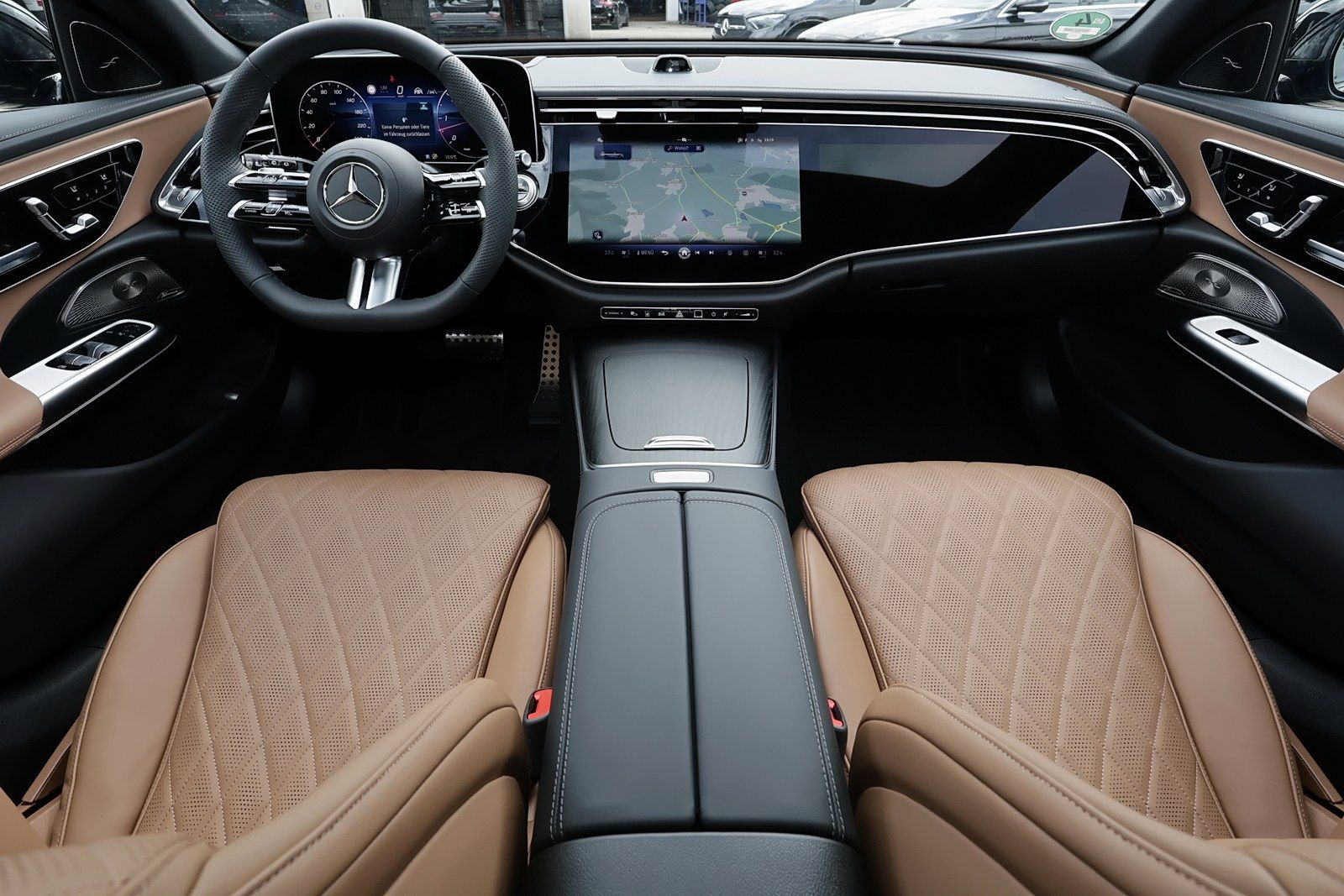 Mercedes-Benz E 450 d 4M T AMG MBUX+DIG-LED+360°+Pano+AHK+SHZ