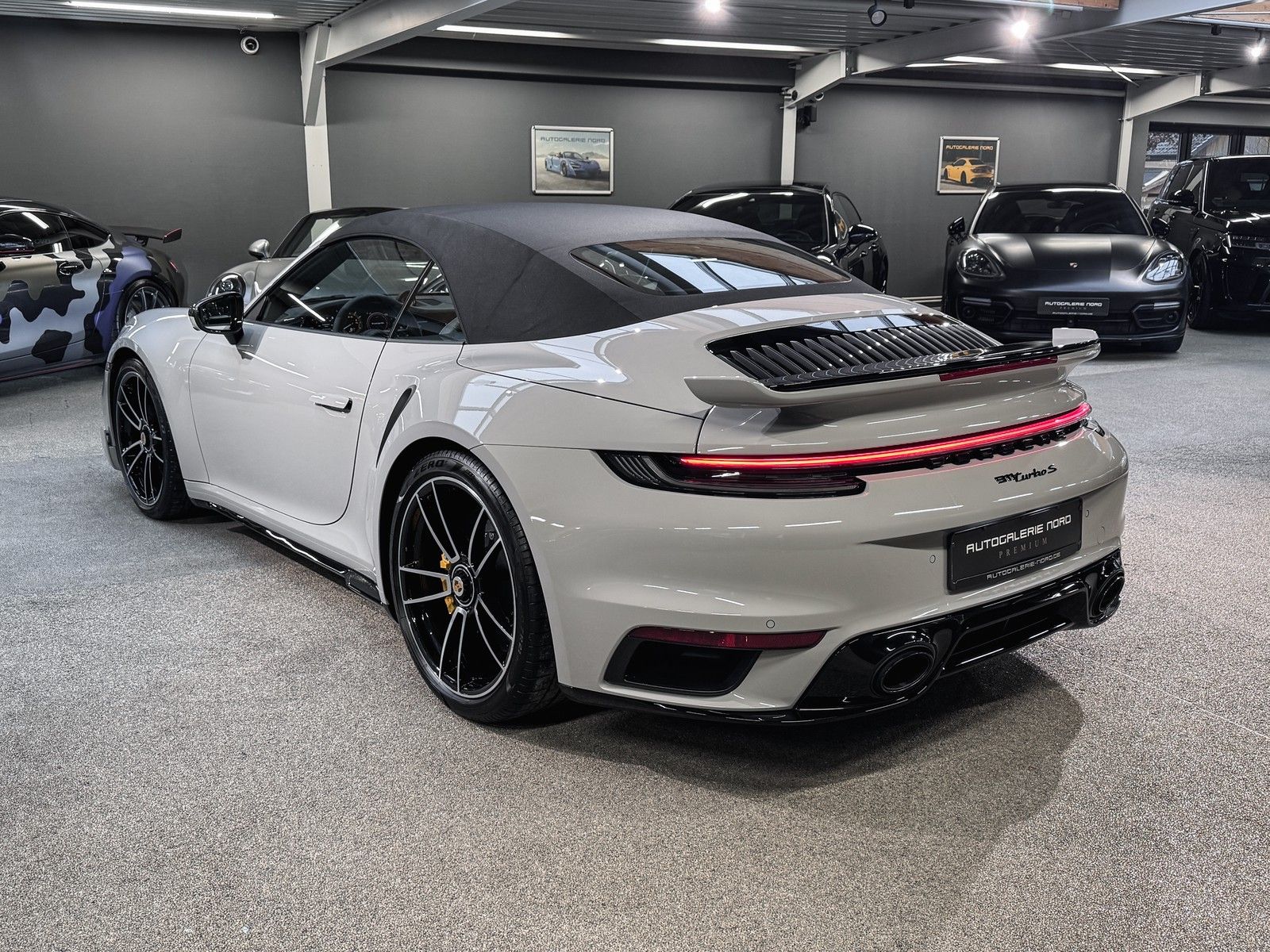 Porsche 911 Turbo S Cabrio AeroKit+Burmester+Carbon