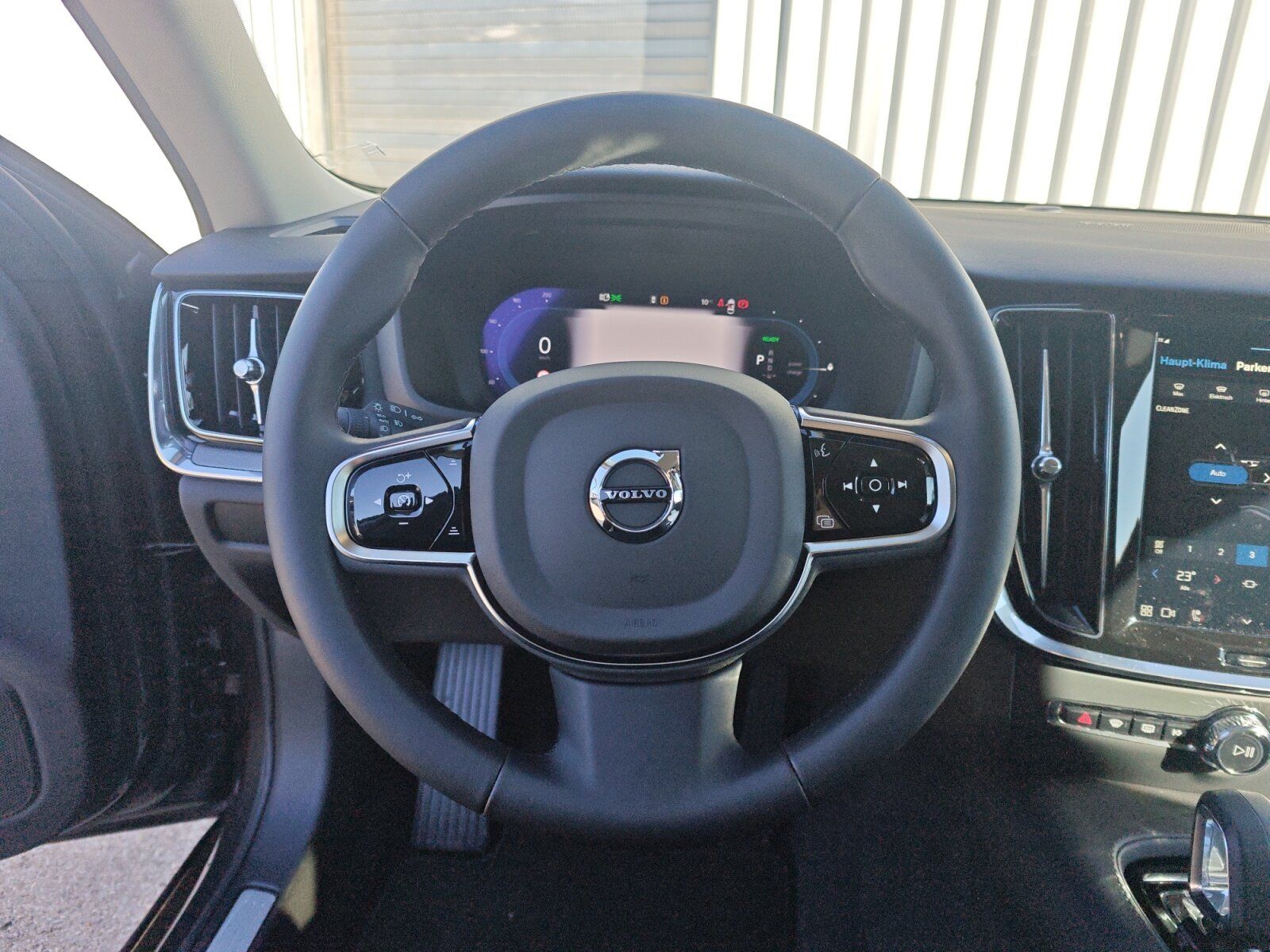 Volvo V 60 T6 Twin AWD Plus Dark *Anhängevorr.*Plug-In