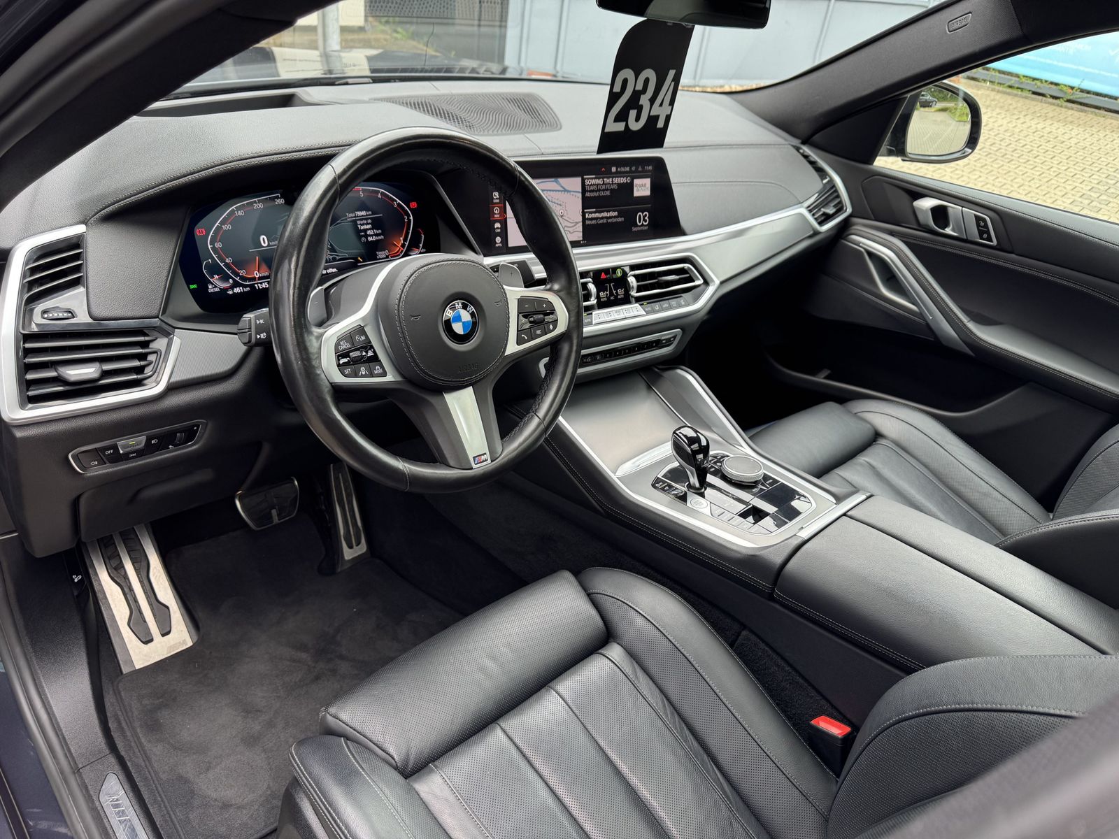 BMW X6 xDrive30d M Sport AHK PANO LASER Sitzklima