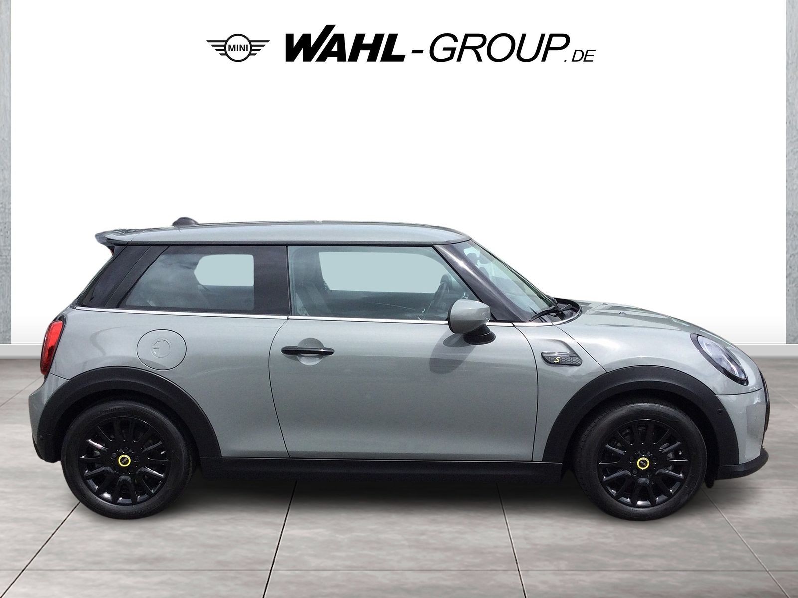 MINI Cooper SE CLASSIC - Samsaru's Car Outlet