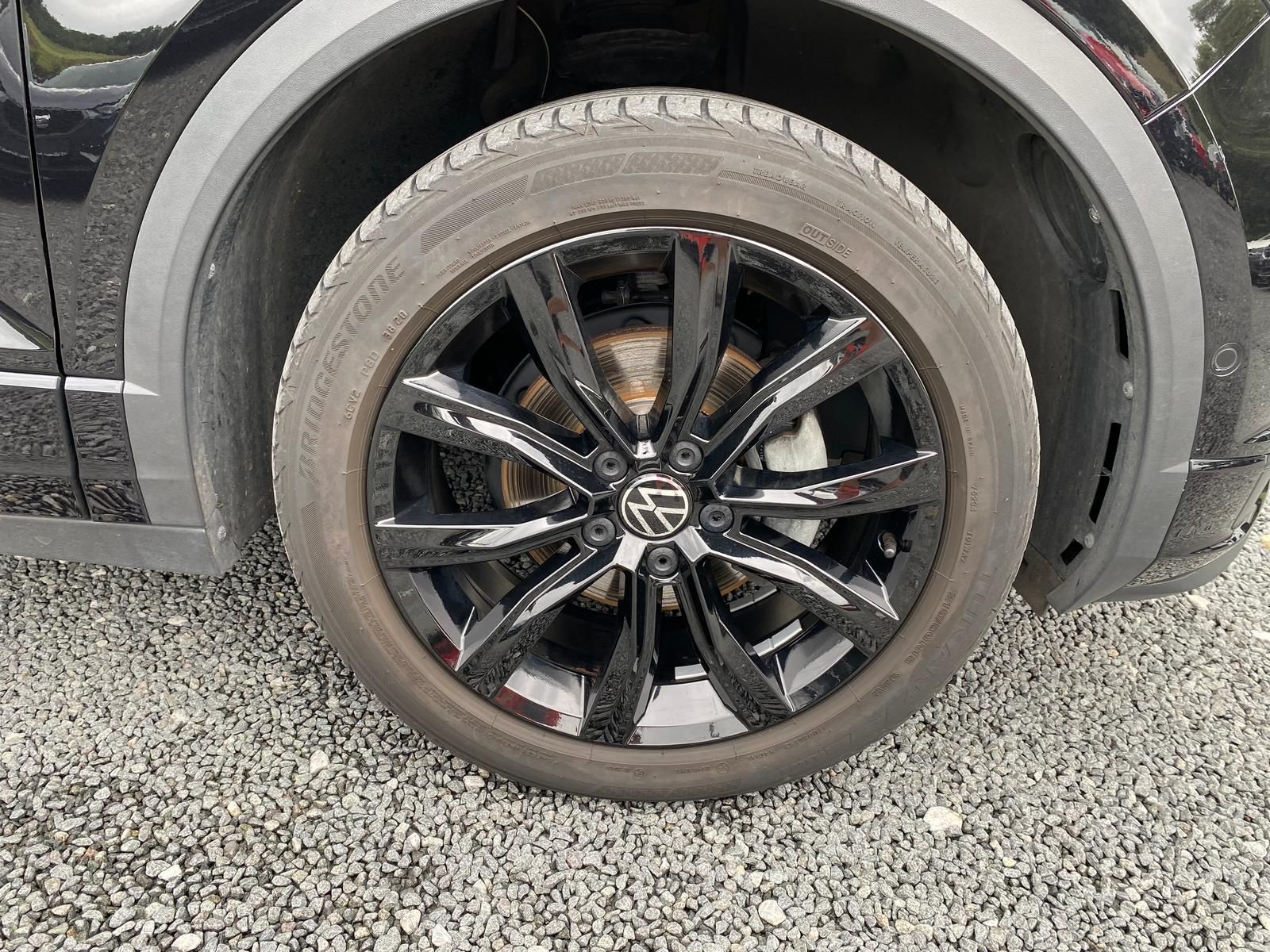 Volkswagen T-Roc R-Line - Samsaru's Car Outlet