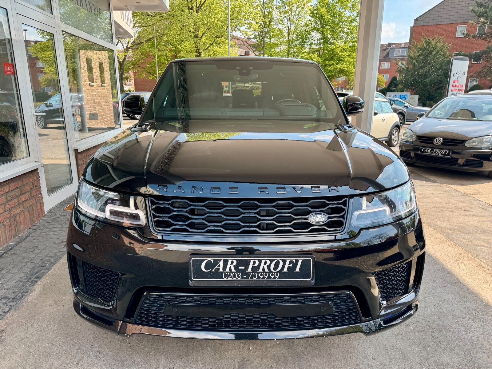 Range Rover Sport HSE Dynamic - Samsaru's Car Outlet