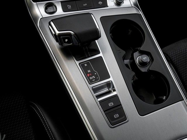 Audi A6 Avant 45 quattro S LINE BLACKPAK STANDHZ. AHK