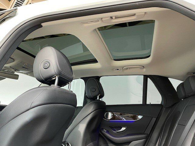 Mercedes-Benz GLC 300 e 4M Exclusive - Samsaru's Car Outlet