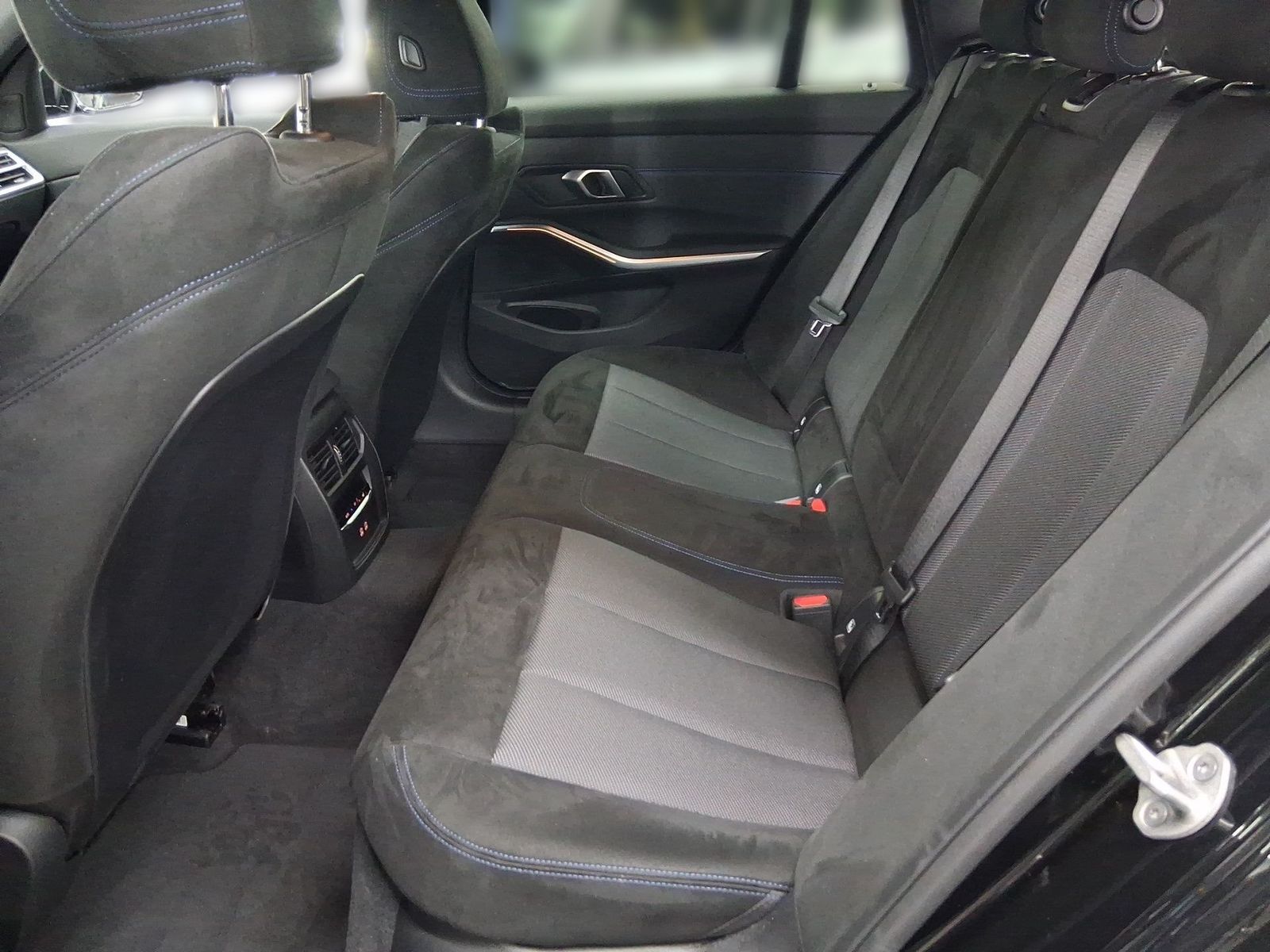 BMW 330i xDrive Touring*M-Sport*DrivAss*ParkAssPlus*