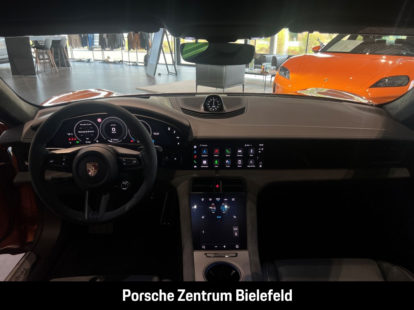 Porsche Taycan GTS Sport Turismo  Nordischgold Head-Up