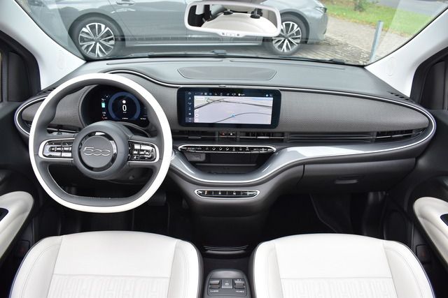 Fiat 500e Cabrio - Samsaru's Car Outlet