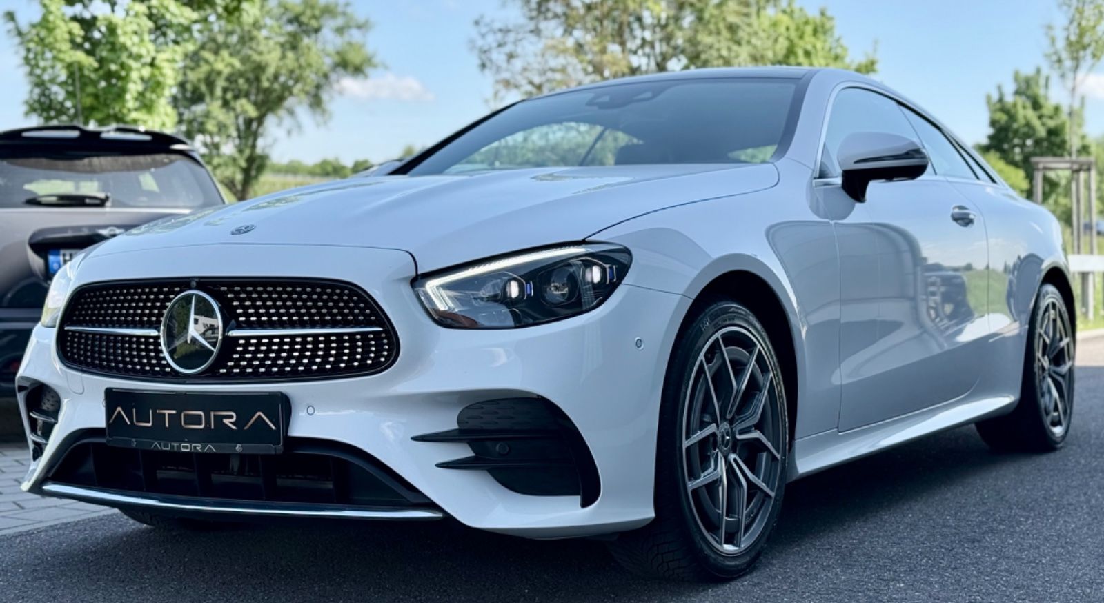 Mercedes-Benz E 300d Coupe 4Matic AMG - Samsaru's Car Outlet
