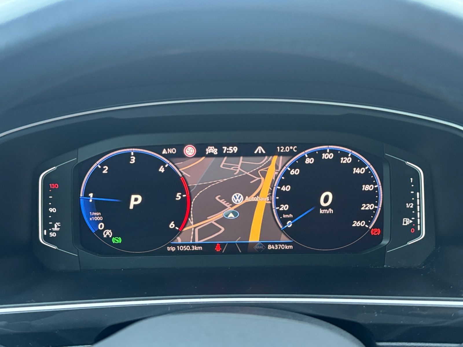 Volkswagen Tiguan R-Line 2.0TDI 4M AHK STANDH MATRIX