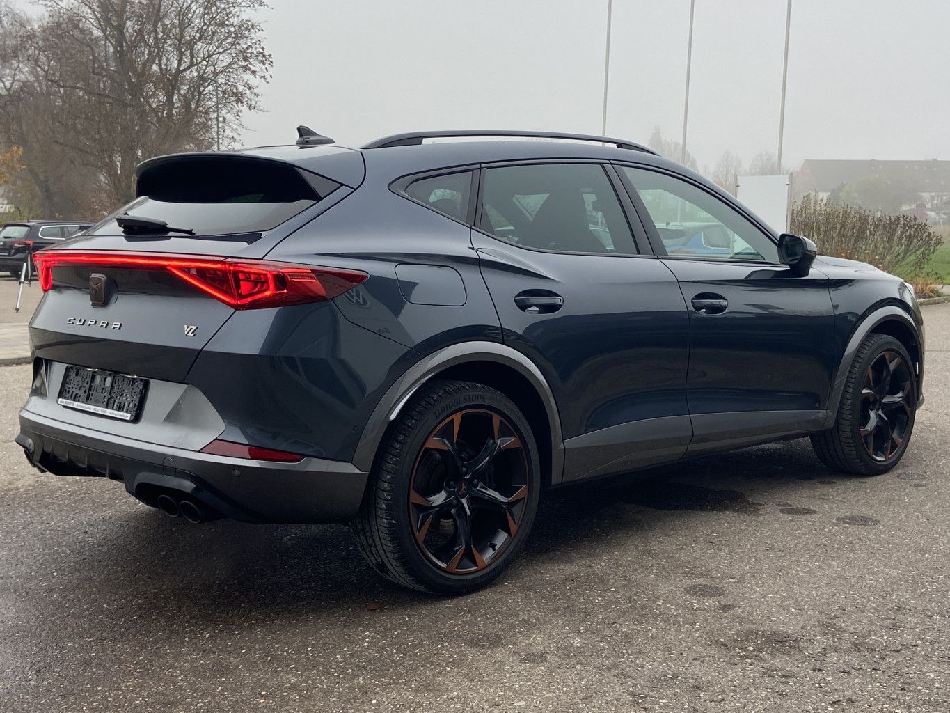 Cupra Formentor 2.0 TSI DSG 4-DRIVE 19"-KUPFER+EL.HECK