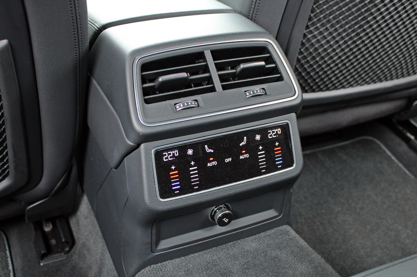 Audi A6 Lim. 40TDI qu MEMORY KAMERA ACC TOUR VC NAV+