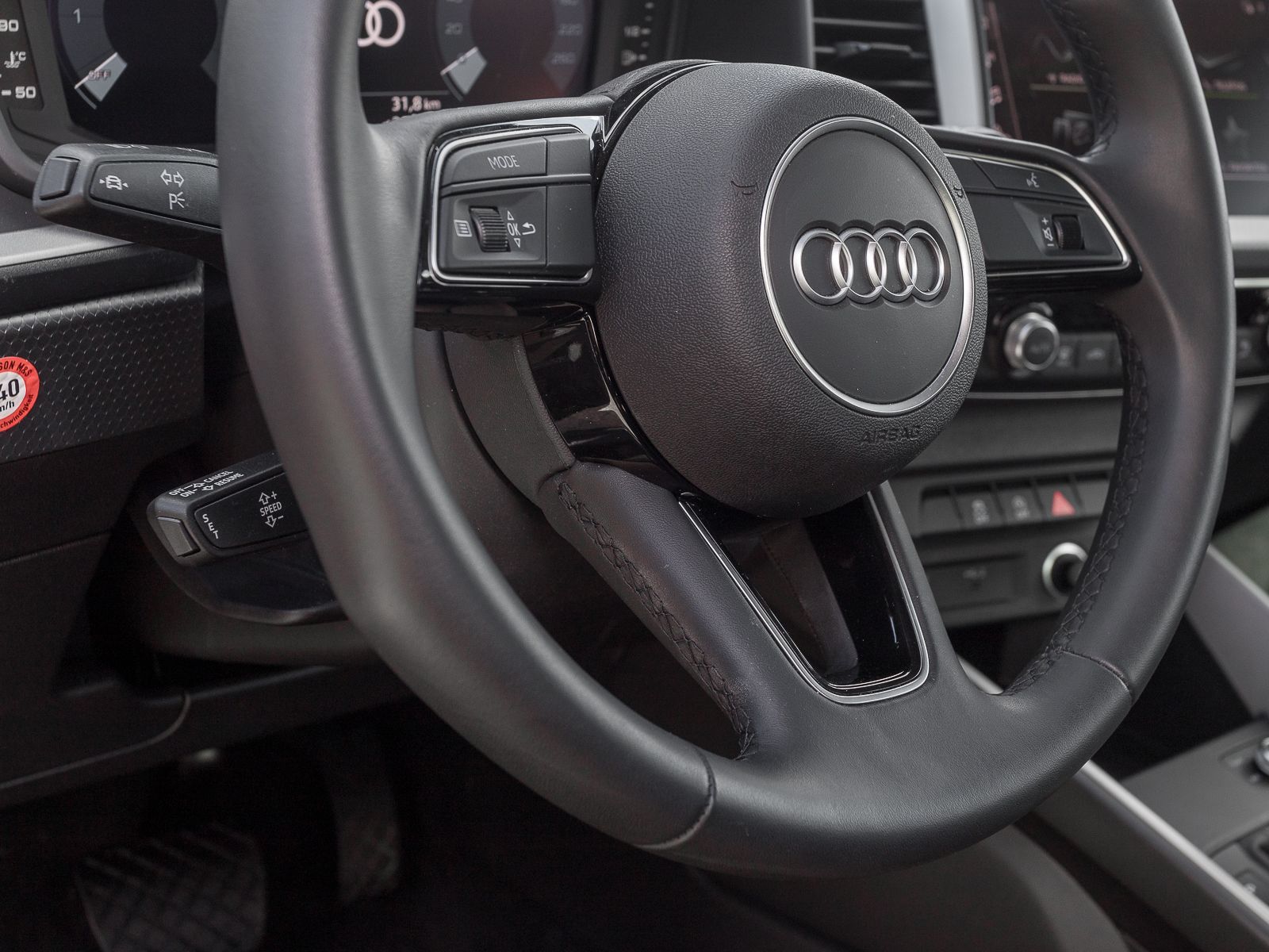 Audi A1 Sportback 25 TFSI ADVANCED LM16 SPORTSITZE SI