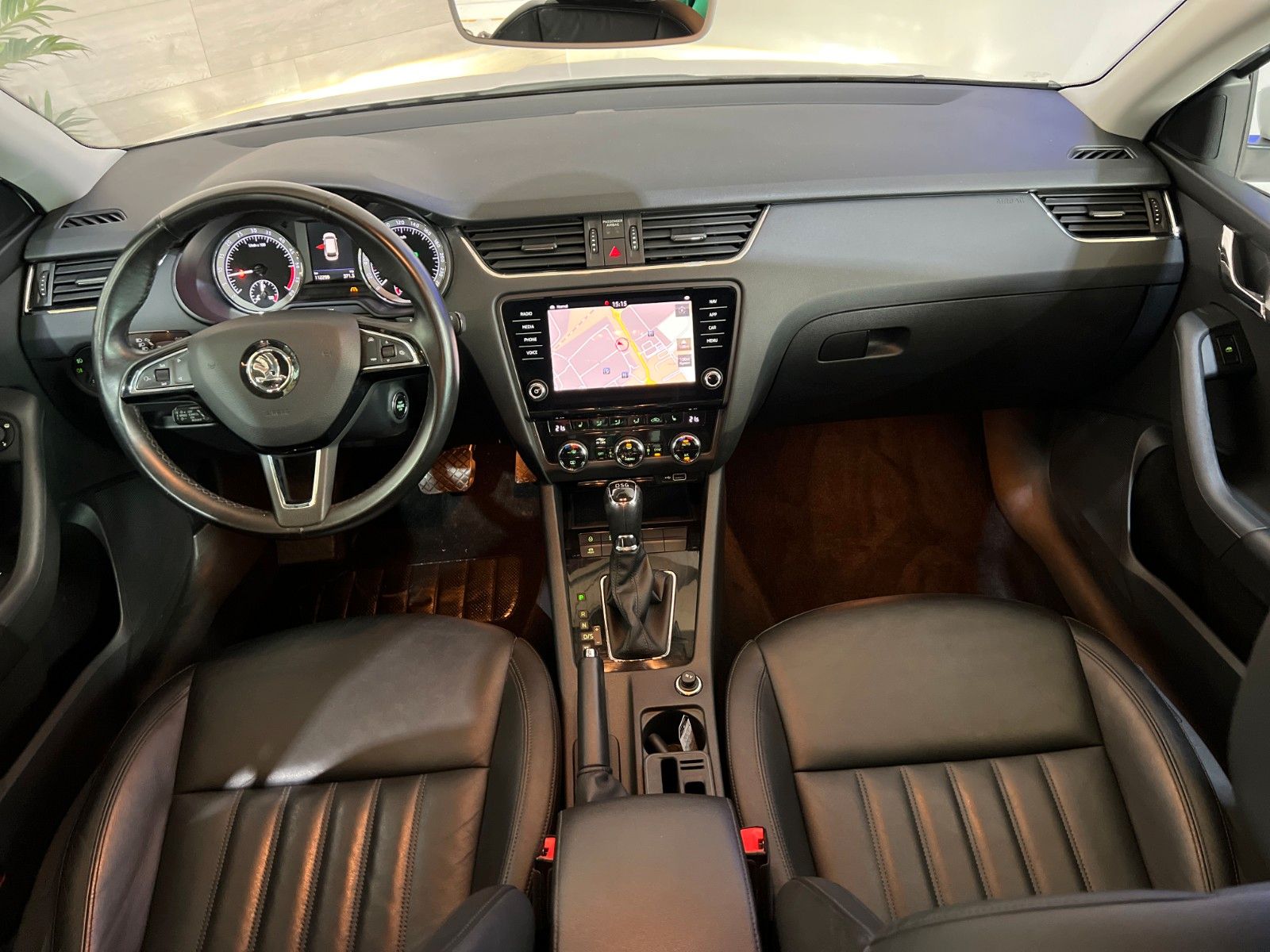 Skoda Octavia Combi Premium Edition - Samsaru's Car Outlet
