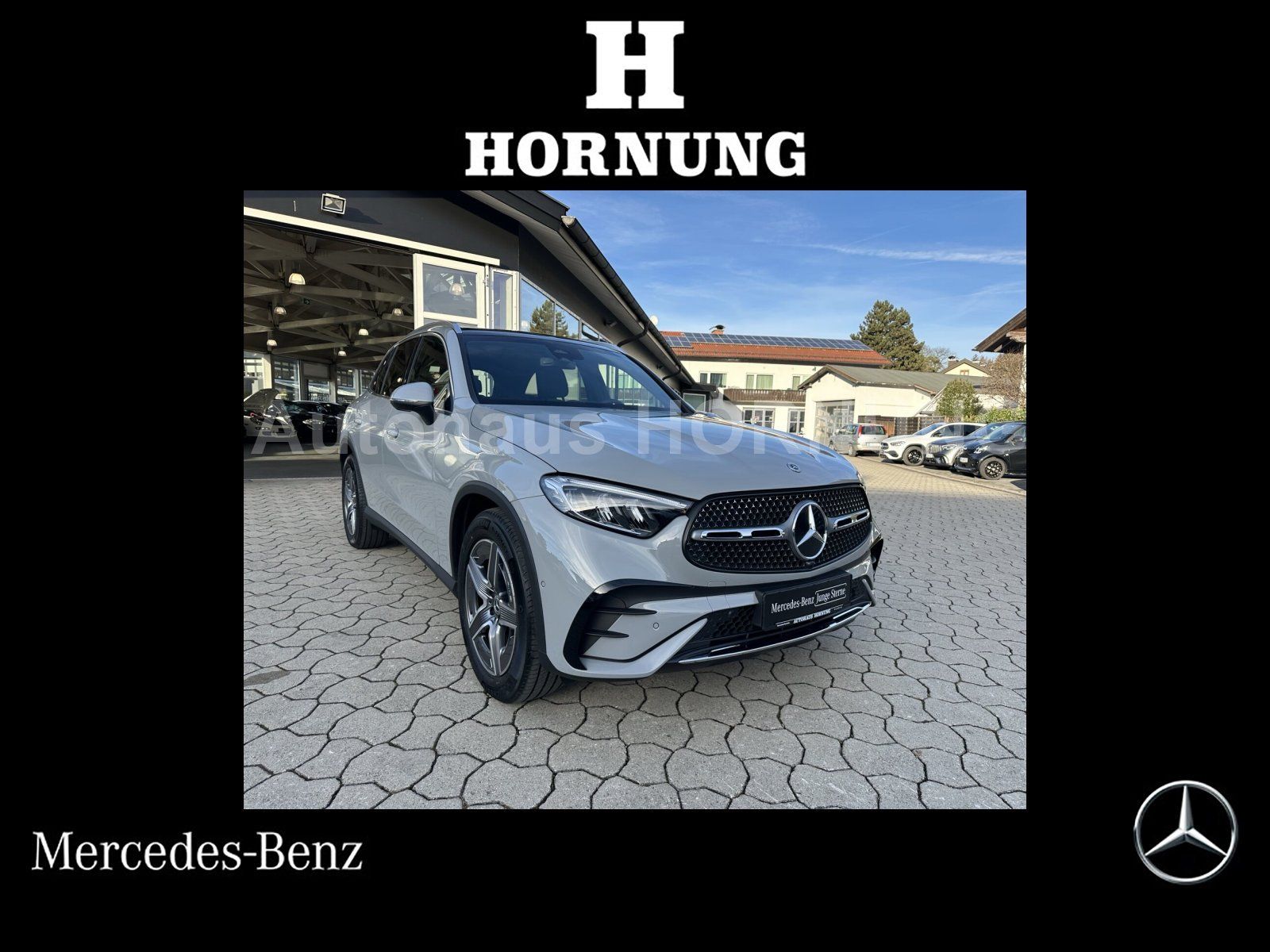 Mercedes-Benz GLC 300 4M AMG+ PANOSD AHK DISTR STANDHEIZUNG TW