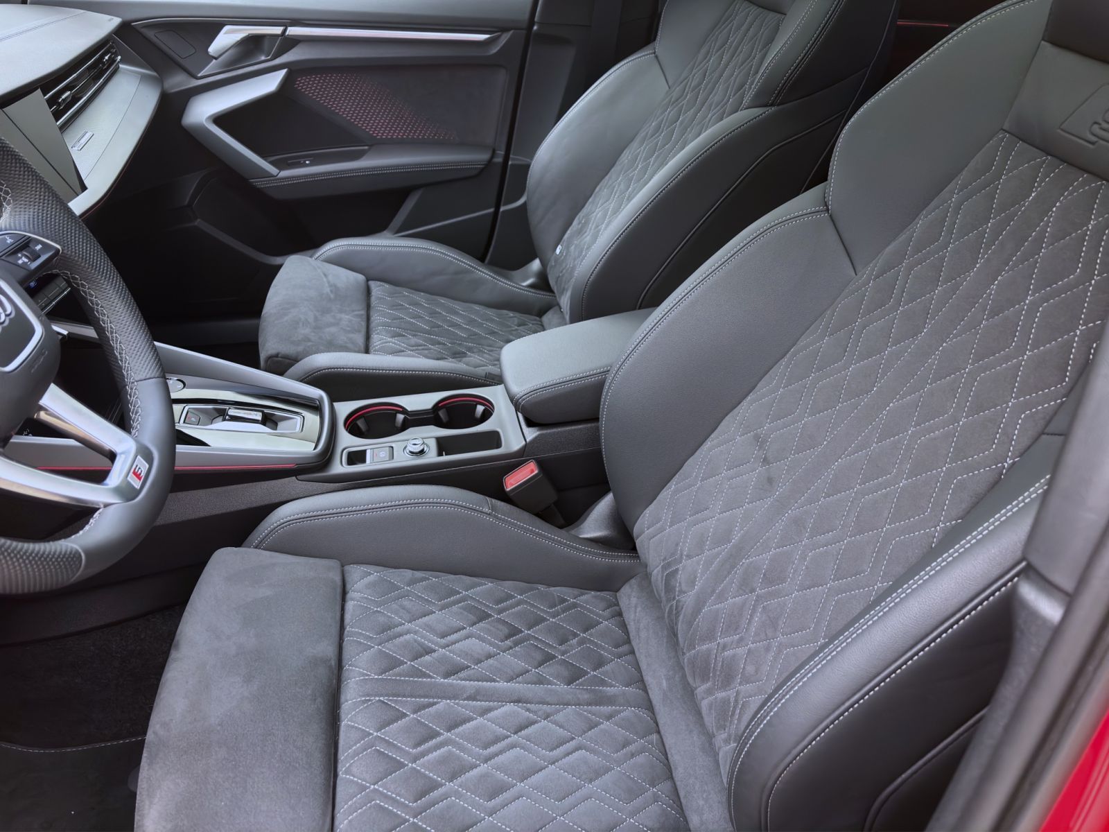 Audi A3 Sportback TDI S LINE NAVI PANO eKLAPPE AHK