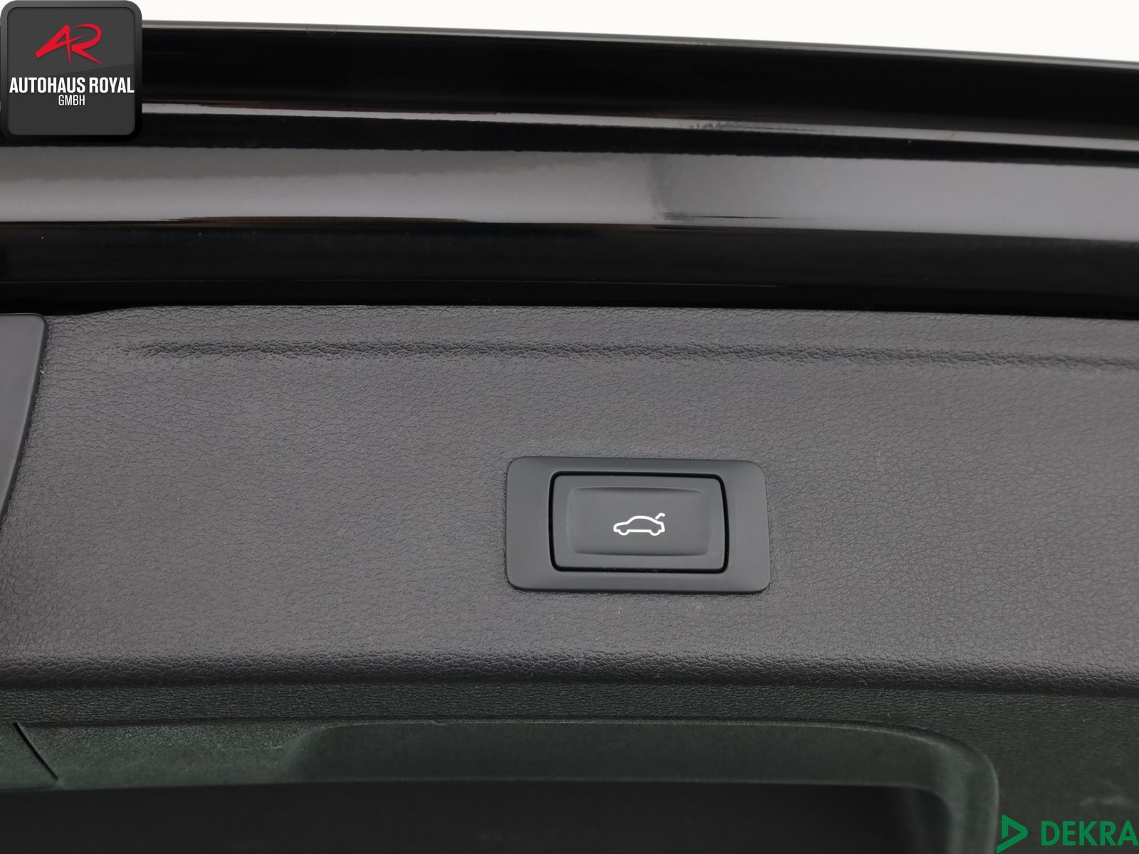 Audi A4 Avant 35 TDI S LINE - Samsaru's Car Outlet