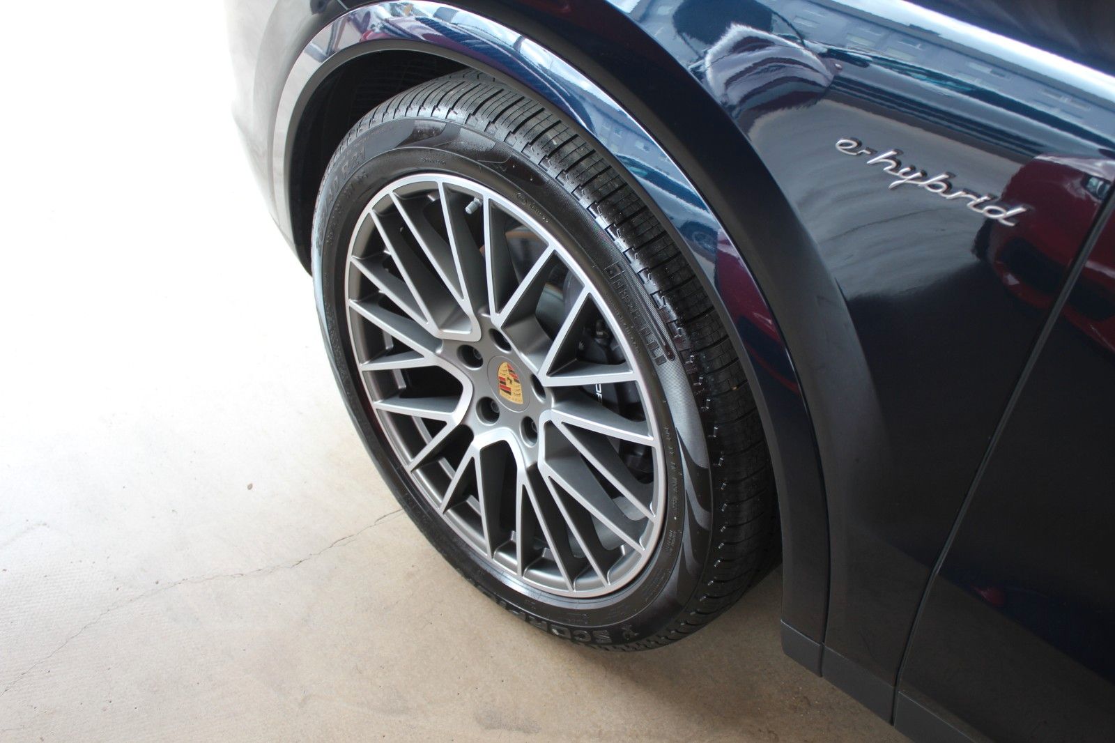 Porsche Cayenne E-Hybrid Platinum Edition/SportChrono