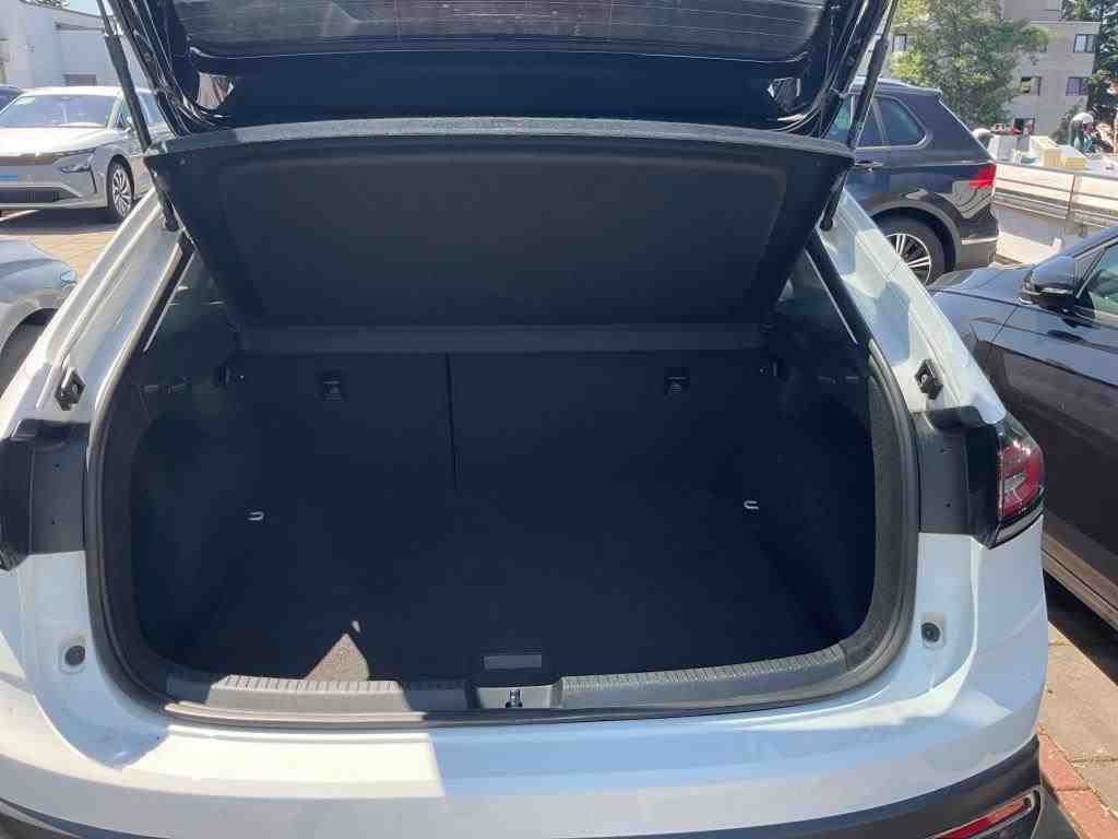 Volkswagen Taigo 1.5 TSI DSG STYLE - Samsaru's Car Outlet